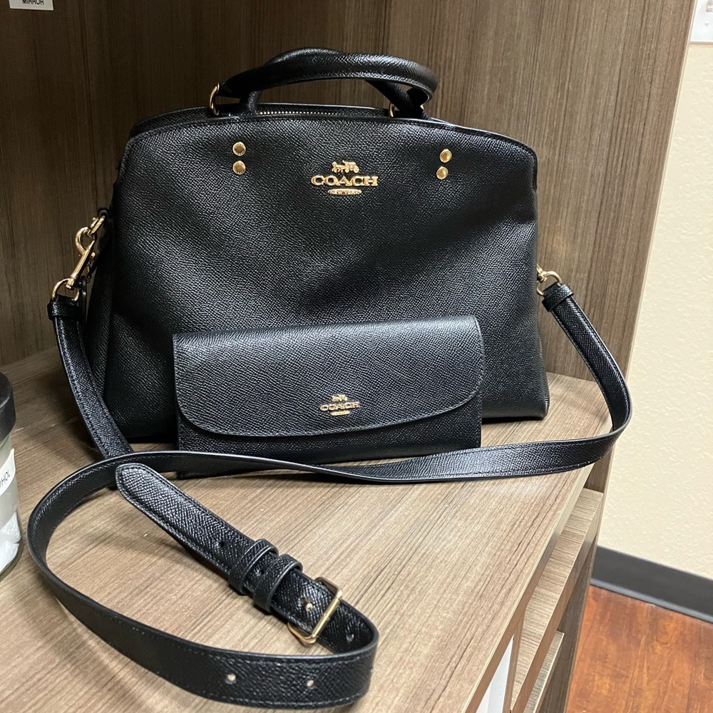 Coach purse and matching wallet